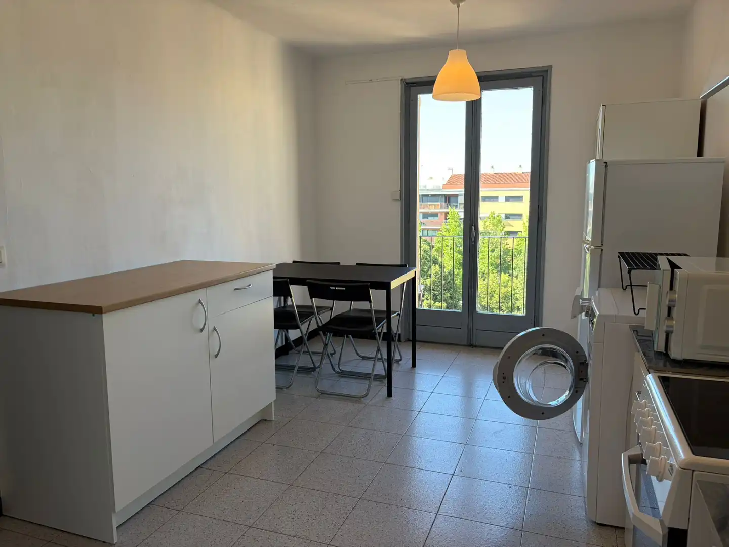 Cocina de Piso de alquiler en Girona con Calefacción, Amueblado y Horno