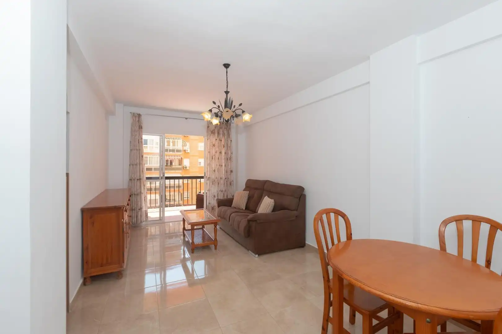 Piso en venta en AYALA, Parque Ayala - Jardín de la Abadía - Huelín