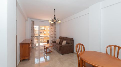 Foto 2 de Piso en venta en Ayala, Parque Ayala - Jardín de la Abadía - Huelín, Málaga Capital