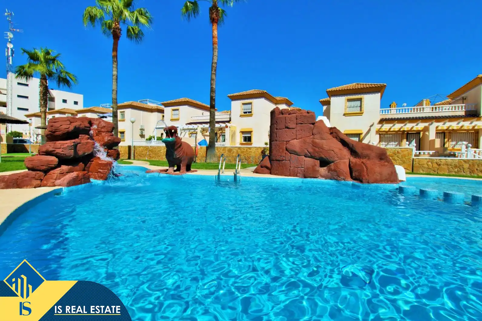 Reihenhaus mit Pool zum Verkauf in Orihuela Costa