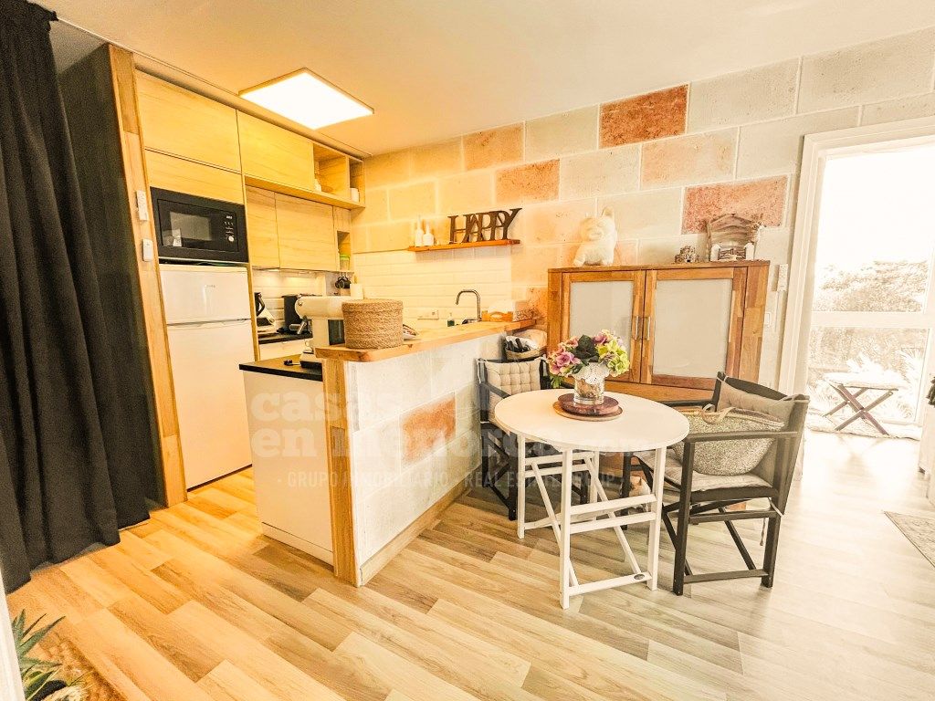 Apartment for sale in Cala Blanca