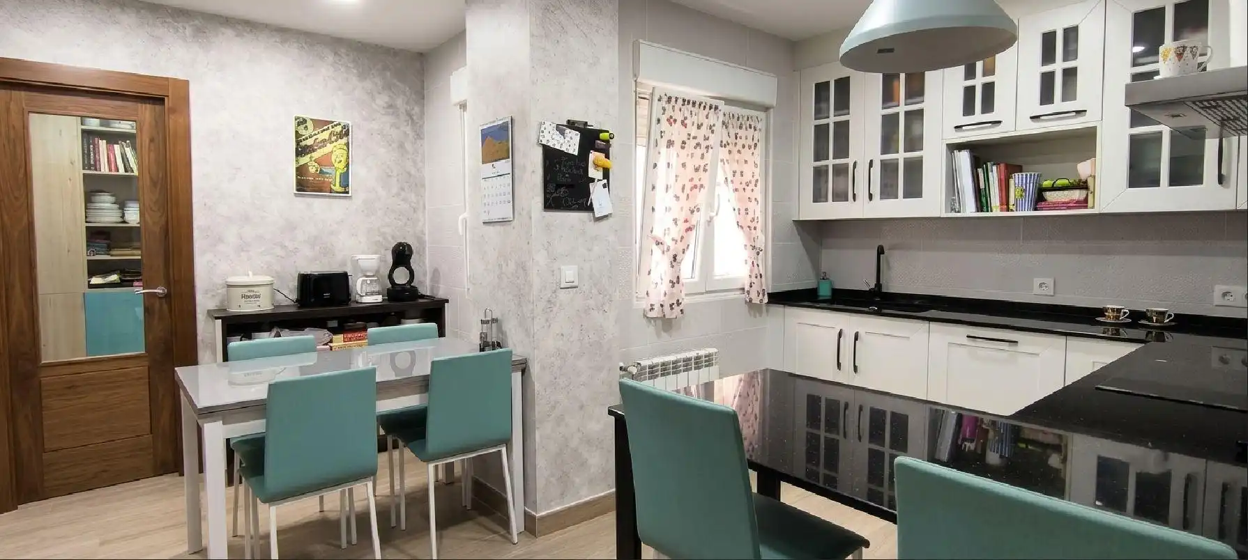 Cocina de Piso en venta en Torrelavega  con Calefacción y Trastero