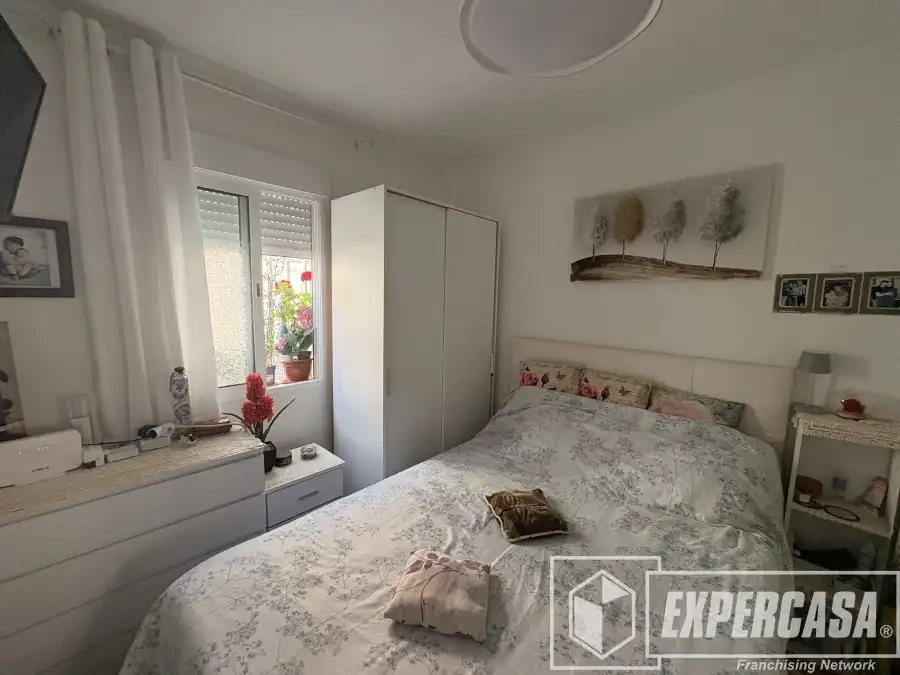 Habitación de Piso en venta en Castellón de la Plana / Castelló de la Plana con Aire acondicionado, Parquet y Terraza