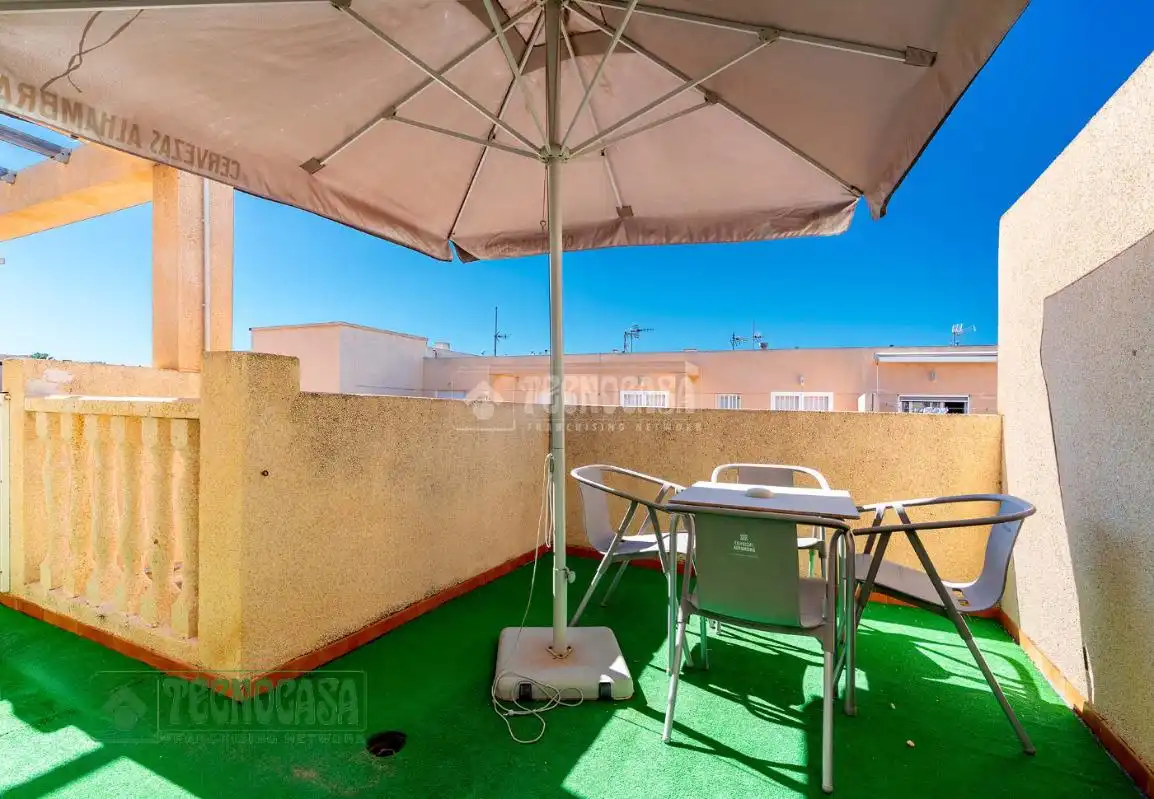 Terrassa de Casa adosada en venda en El Ejido amb Aire condicionat, Calefacció i Terrassa
