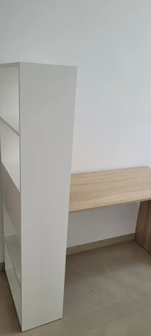 Habitación de Piso de alquiler en Cuenca con Calefacción, Parquet y Amueblado