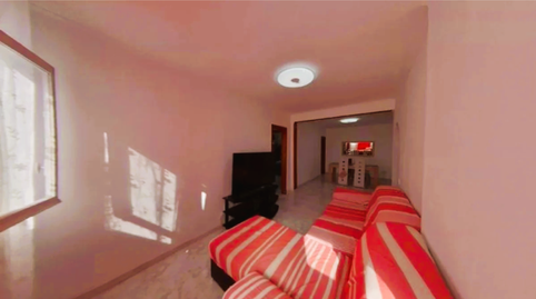 Foto 3 de Pis en venda a Del Marquès de Mont-roig, 245, Sant Roc, Barcelona