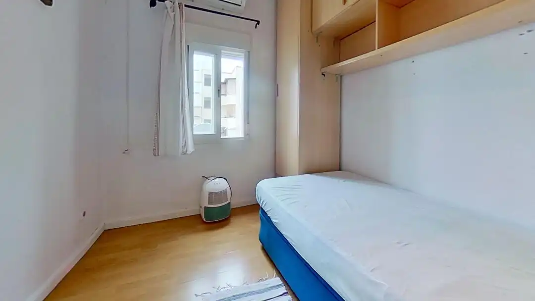 Habitación de Piso en venta en Madrid con Aire acondicionado y Calefacción
