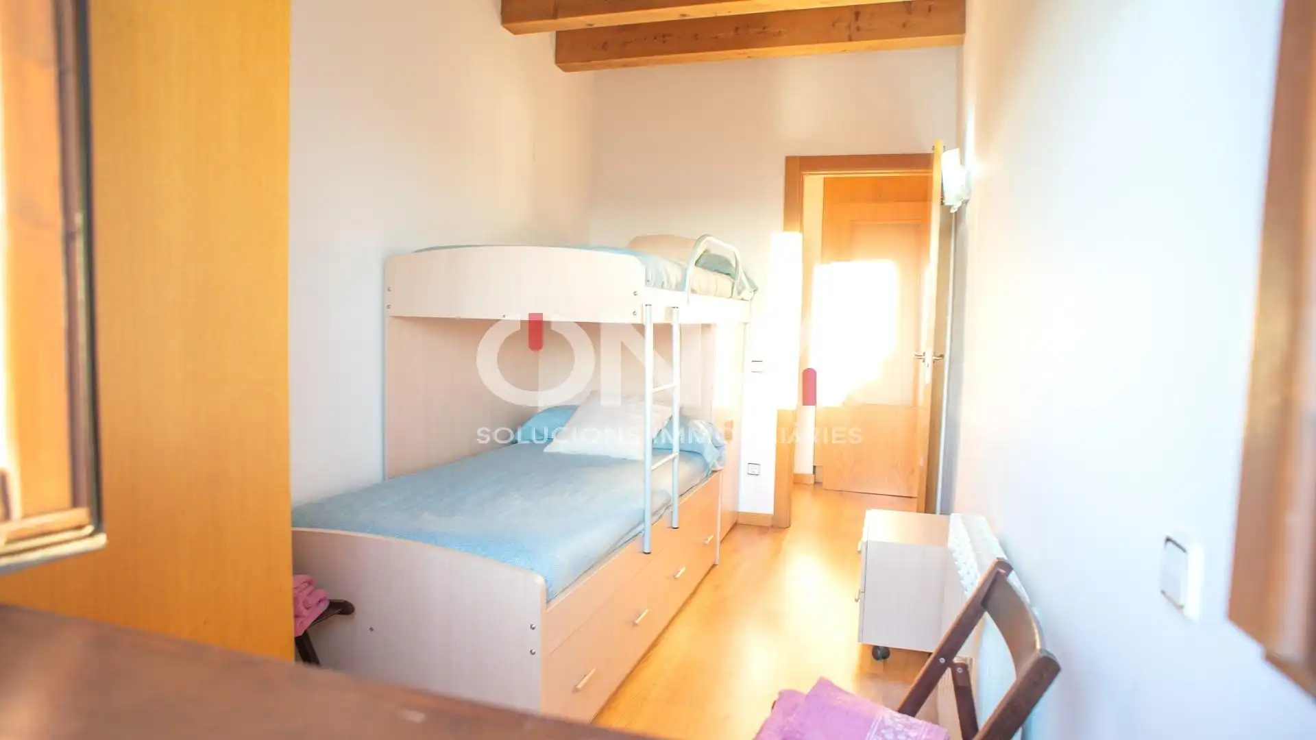 Habitación de Piso en venta en El Pont de Suert con Calefacción, Terraza y Amueblado