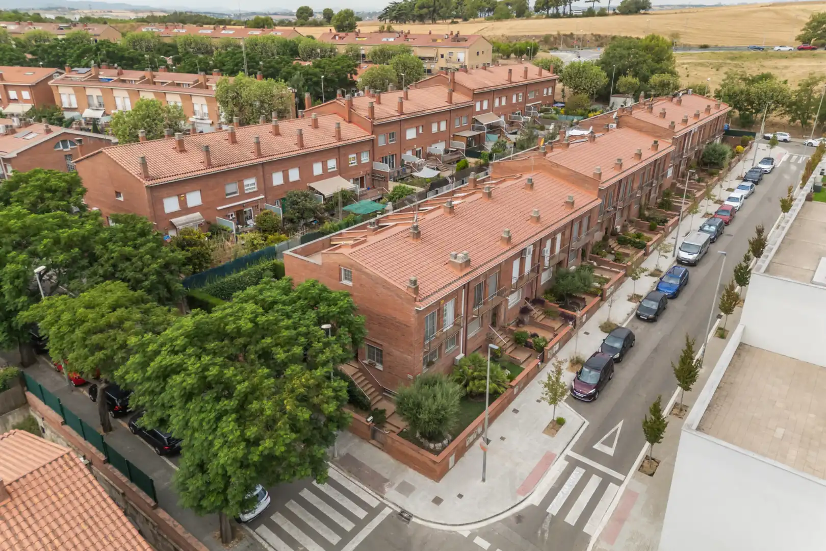 Vista exterior de Casa adosada en venda en Mollet del Vallès amb Aire condicionat, Calefacció i Jardí privat