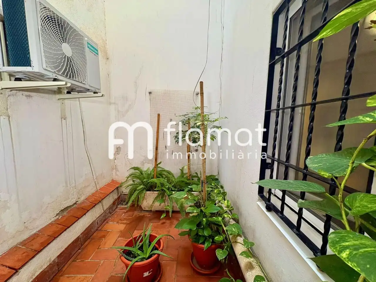 Terrasse von Maisonette zum Verkauf in Barcelona mit Klimaanlage und Terrasse
