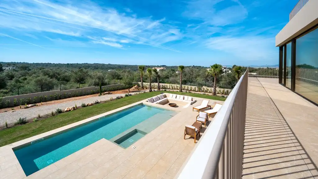 Chalet con piscina en venta en Llevant, imagen 2