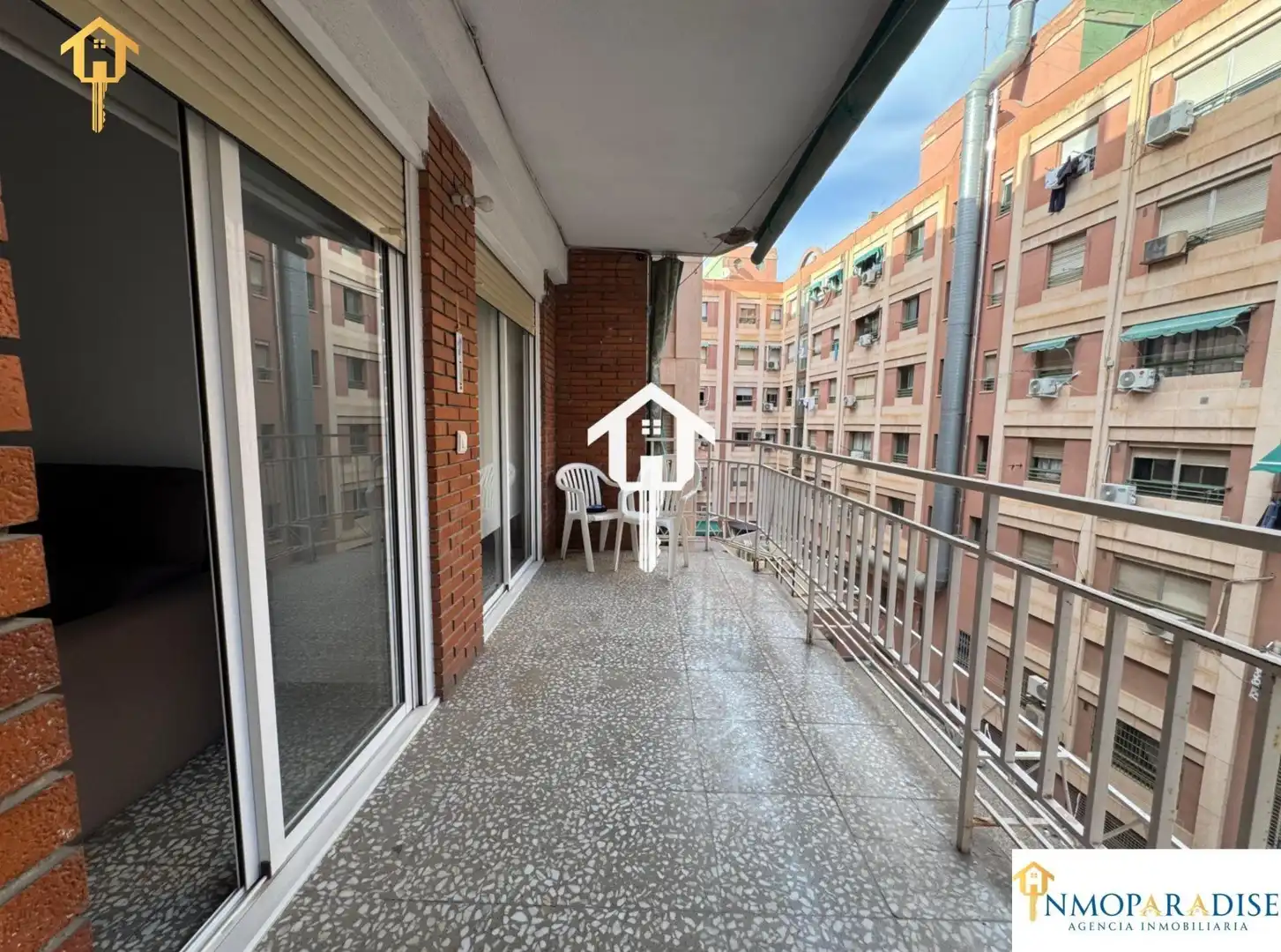 Vista exterior de Piso en venta en Alicante / Alacant con Balcón
