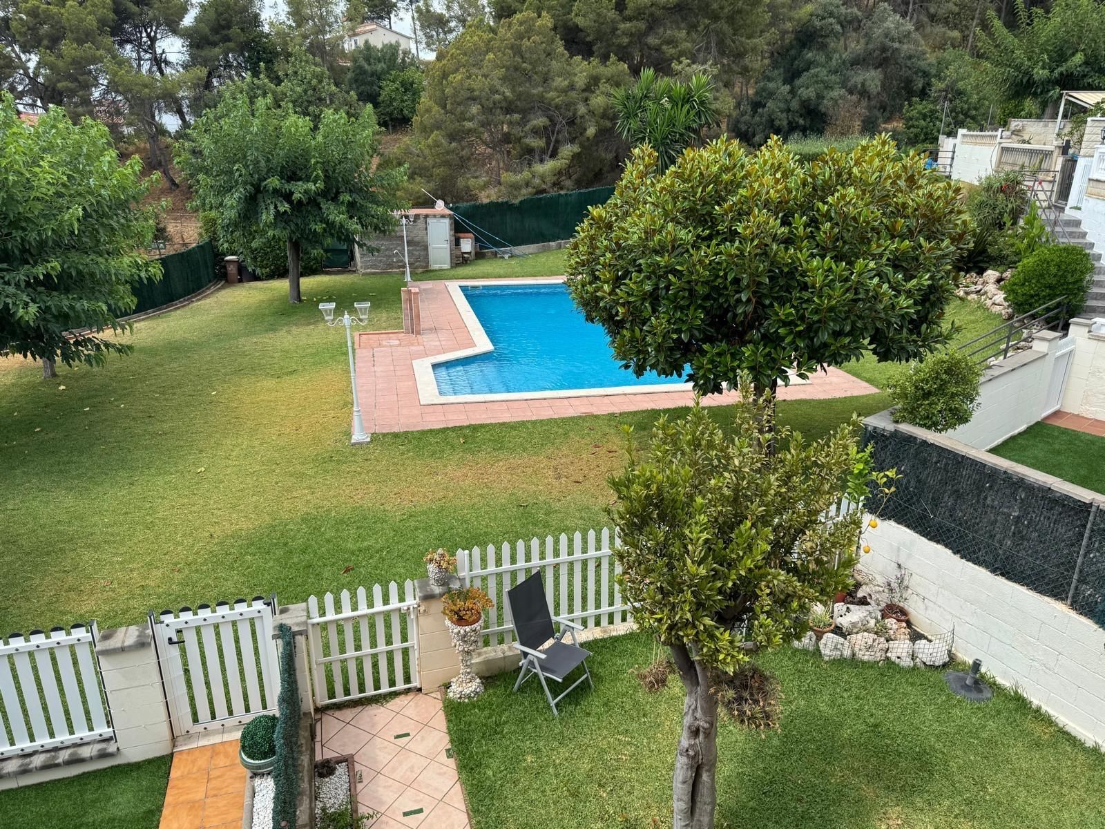 Jardín de Casa adosada en venta en Viladecans con Aire acondicionado, Calefacción y Jardín privado