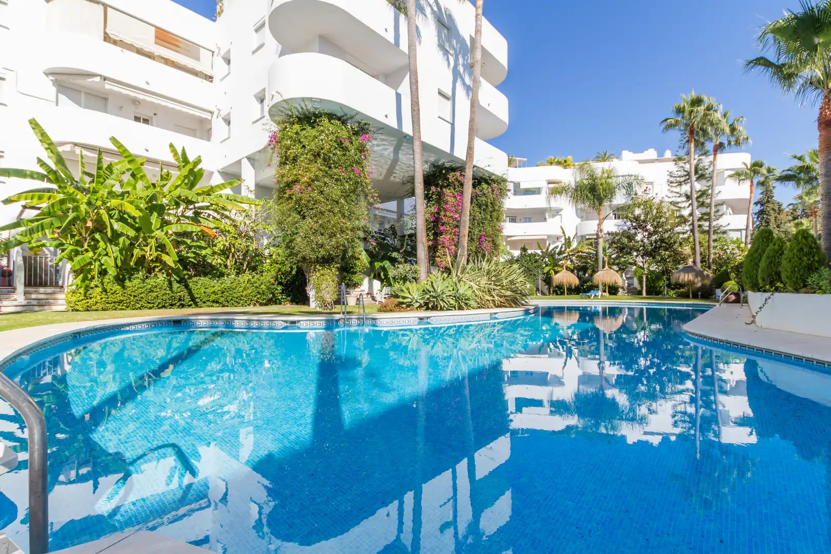 Àtic amb piscina en venda a Milla de Oro, imagen 6