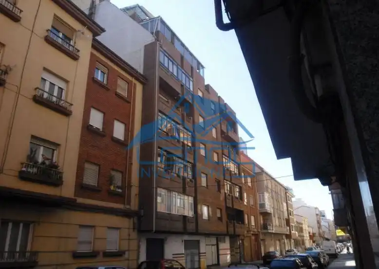 Aparcament en venda a De Santo Tirso