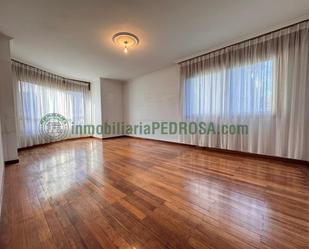 Living room of Flat for sale in Pontevedra Capital   with Heating and Storage room