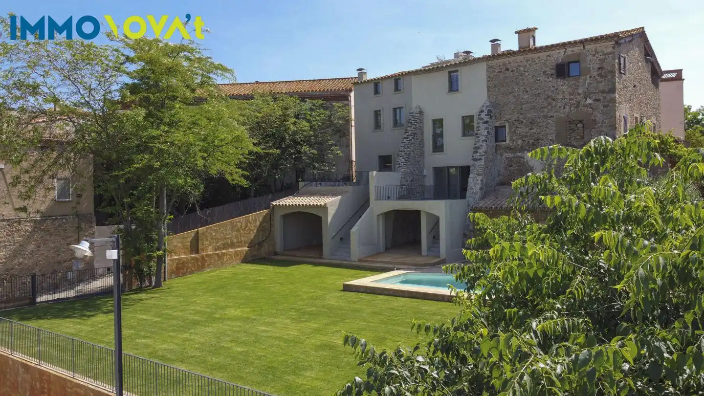 Adossat amb piscina en venda a Carrer Major, imagen 8
