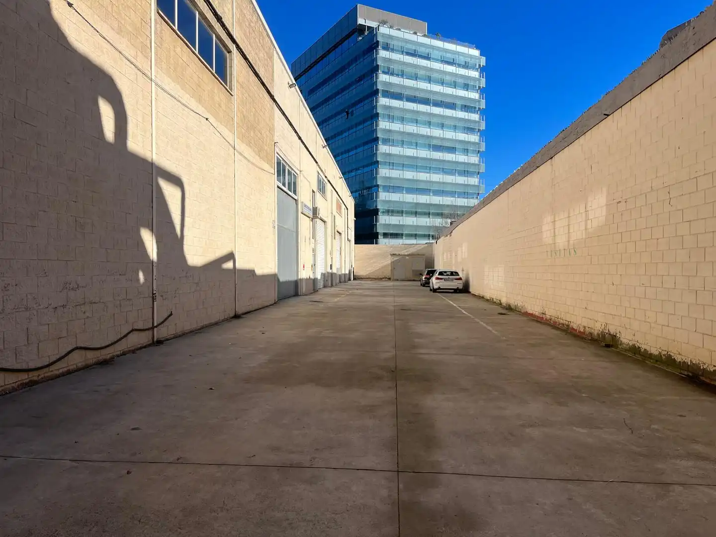 Exterior view of Industrial buildings for rent in Cornellà de Llobregat  with Alarm