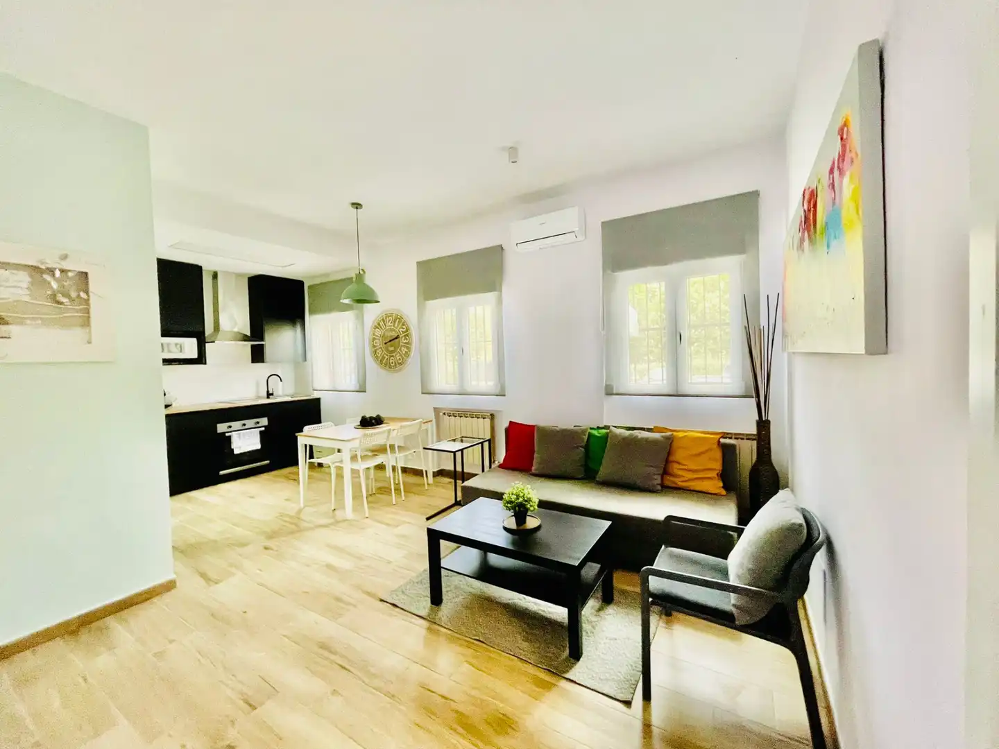 Flat for rent in Calle Aeronave, Timón
