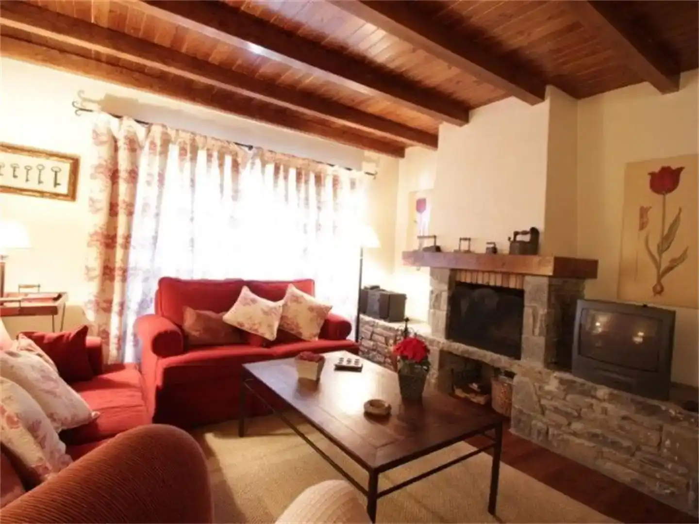Living room of Flat for rent in Naut Aran  with Private garden, Parquet flooring and Storage room