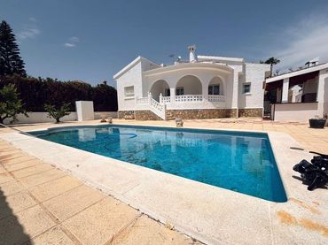 Villa avec piscine à vendre à Ciudad Quesada