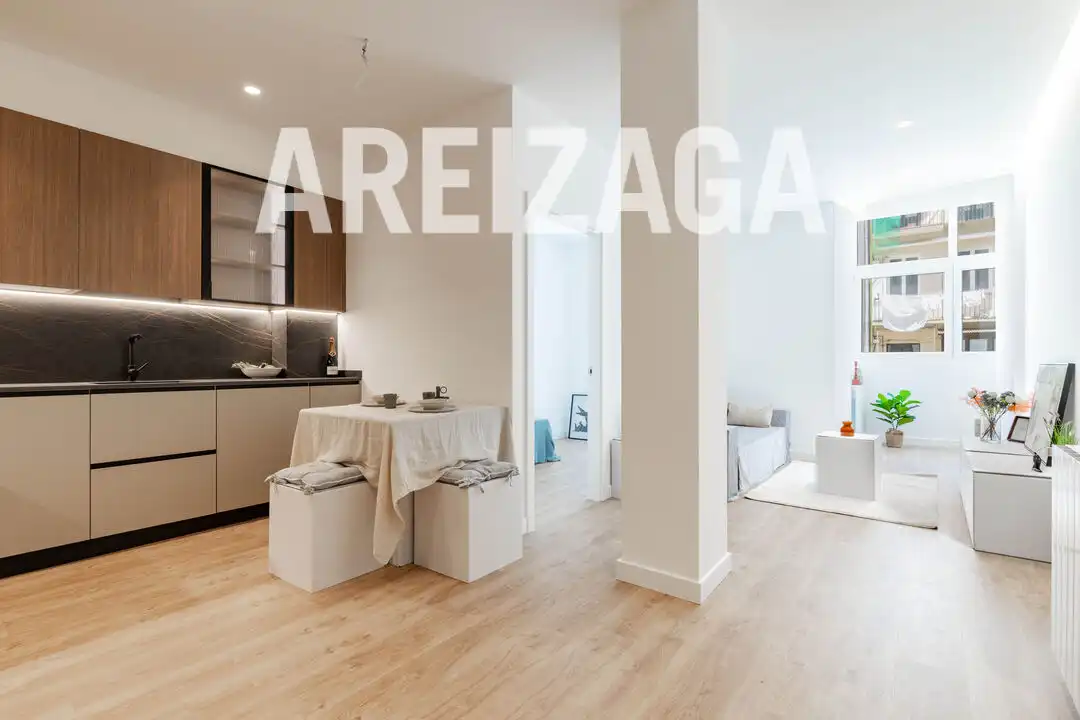 Bedroom of Flat for sale in Donostia - San Sebastián   with Heating, Terrace and Balcony