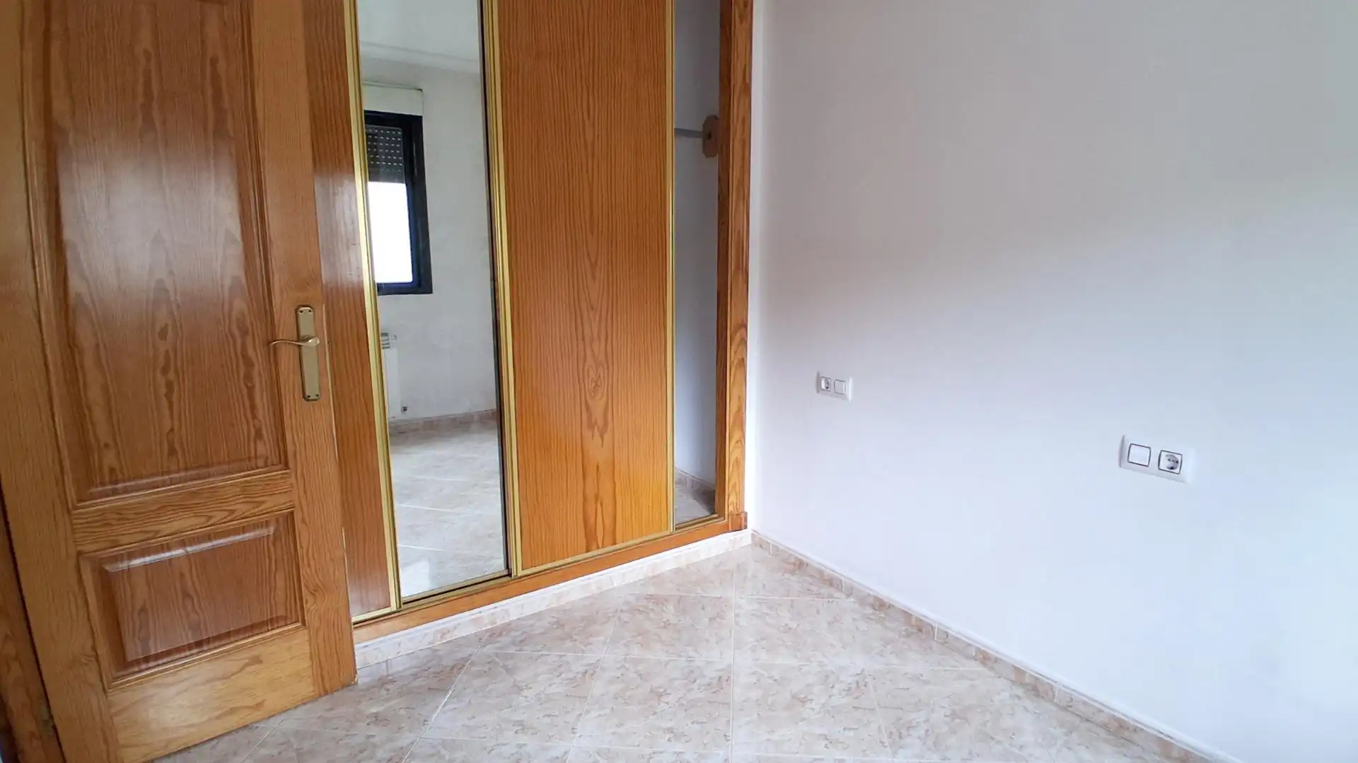Habitación de Casa adosada en venta en Sorihuela con Balcón