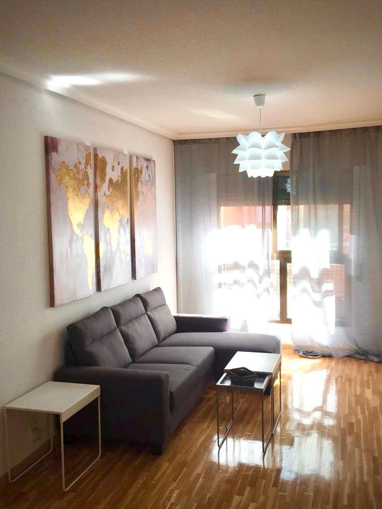 Living room of Flat to rent in Talavera de la Reina  with Air Conditioner, Heating and Parquet flooring
