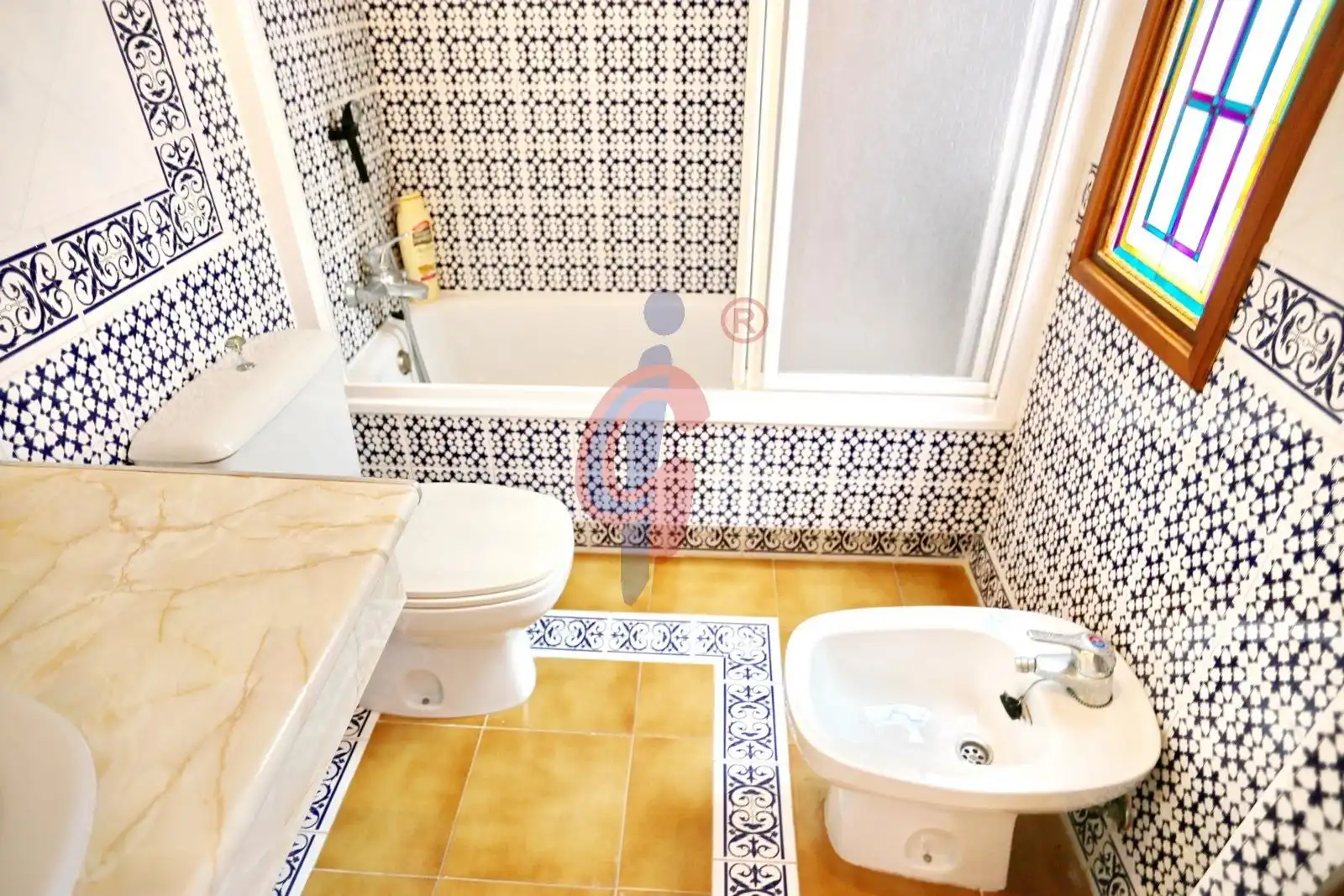 Baño de Casa adosada en venta en Guardamar del Segura con Aire acondicionado, Calefacción y Terraza