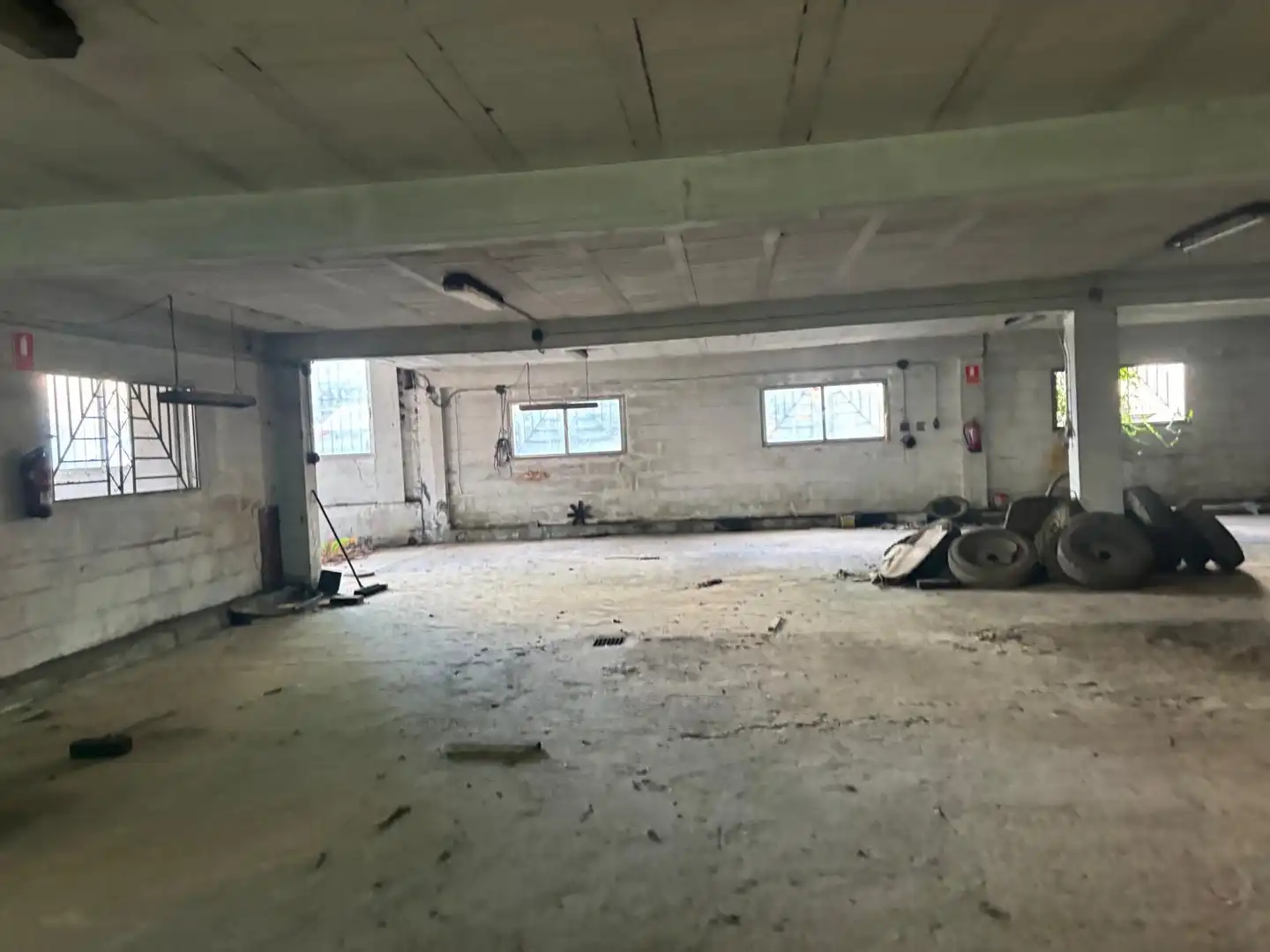 Nave industrial de alquiler en Ribadavia