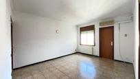Sala d'estar de Pis en venda en Santa Coloma de Gramenet amb Aire condicionat i Calefacció