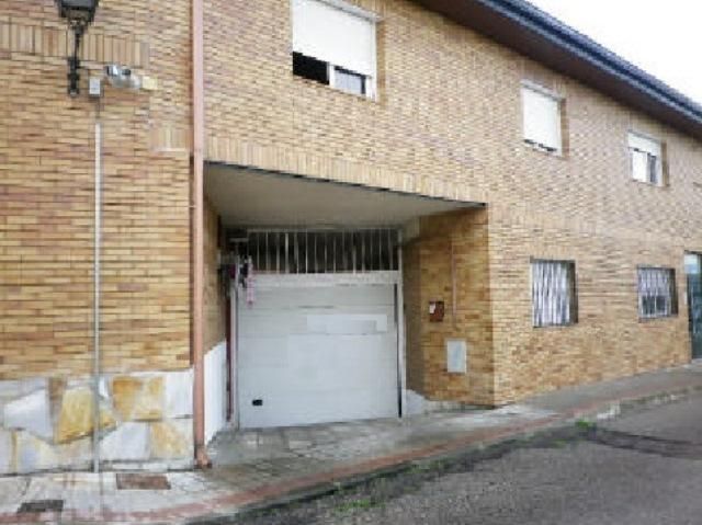 Exterior view of Garage for sale in Colmenarejo