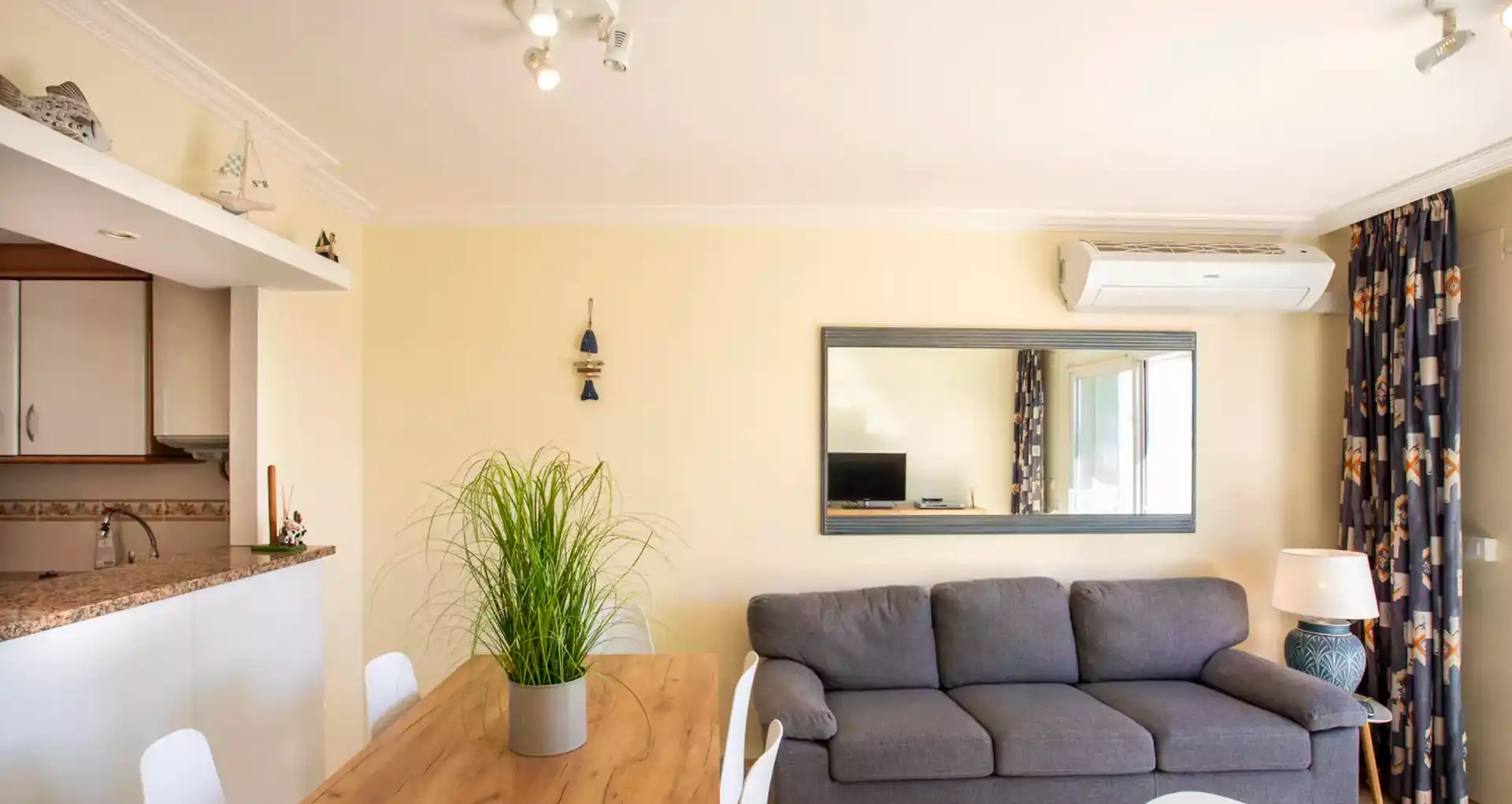 Piso con ascensor en venta en L.S.MAURICI, imagen 4