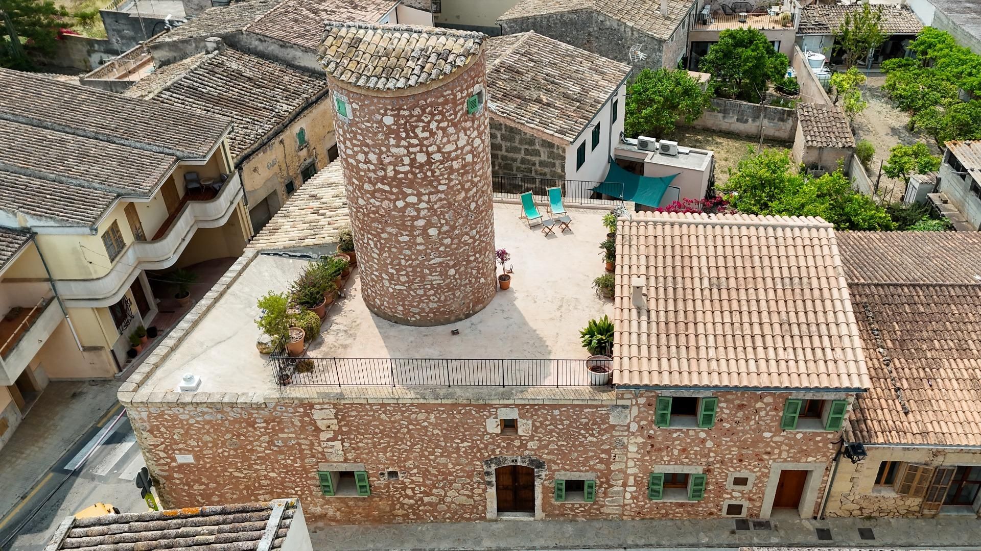Vista exterior de Casa o xalet en venda en Costitx amb Aire condicionat, Calefacció i Jardí privat