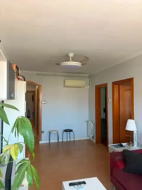 Sala de estar de Piso en venta en Sant Feliu de Llobregat con Calefacción y Parquet