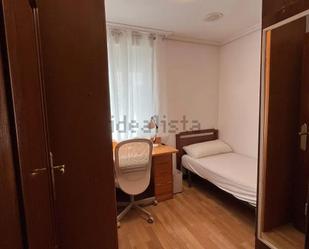 Schlafzimmer von Wohnung miete in Gerindote mit Klimaanlage und Heizung