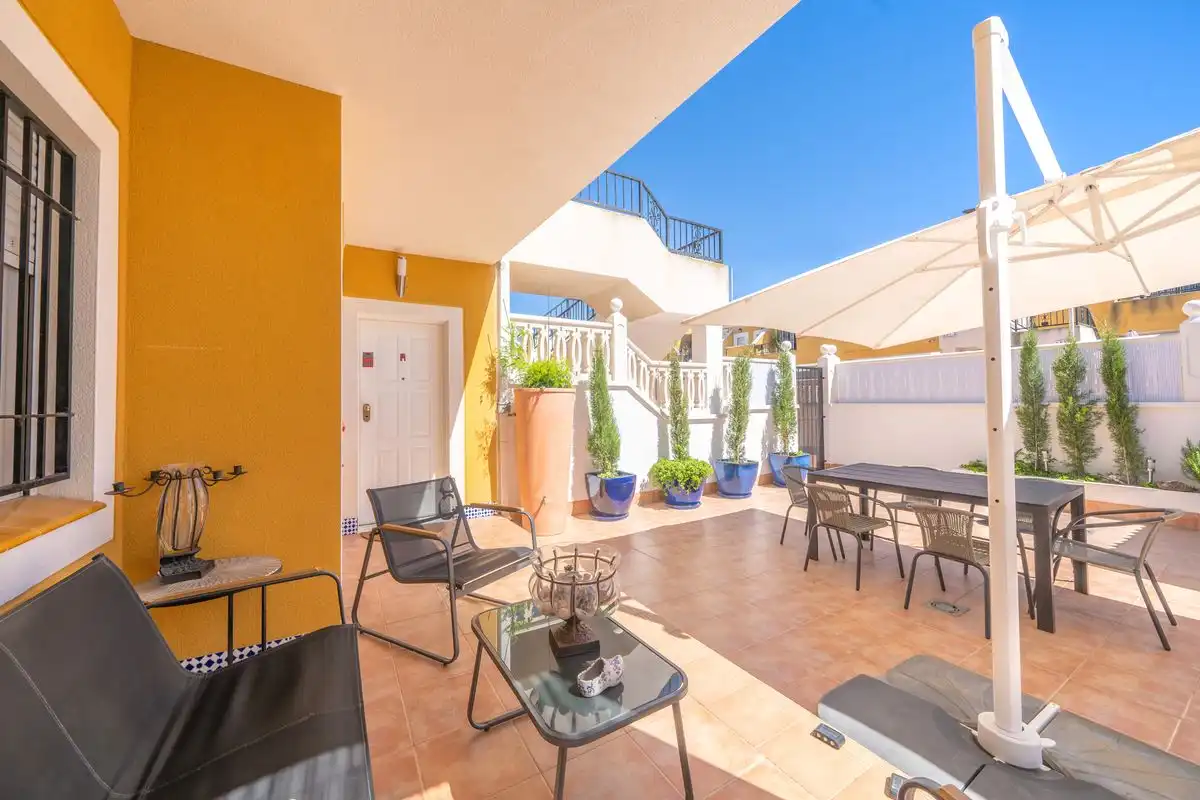 Bajo con terraza en venta en Carrer Bahia, imagen 28