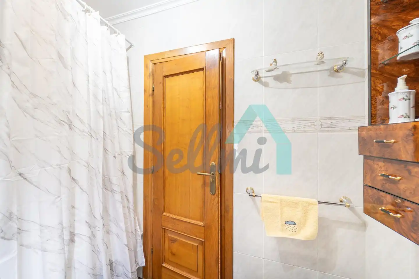 Houses for sale in Camíno De Castañéu, Viella - Granda - Meres