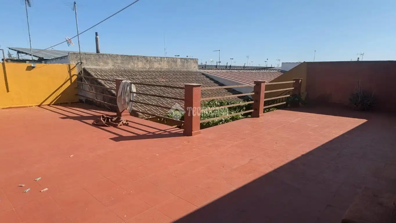 Terrassa de Casa adosada en venda en La Carolina amb Jardí privat