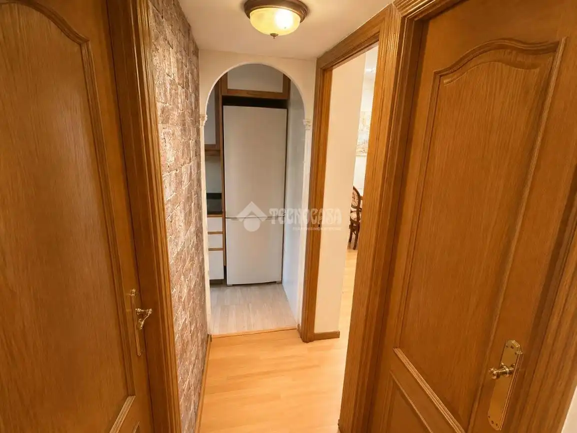 Flat for sale in Madrid  with Air Conditioner and Furnished