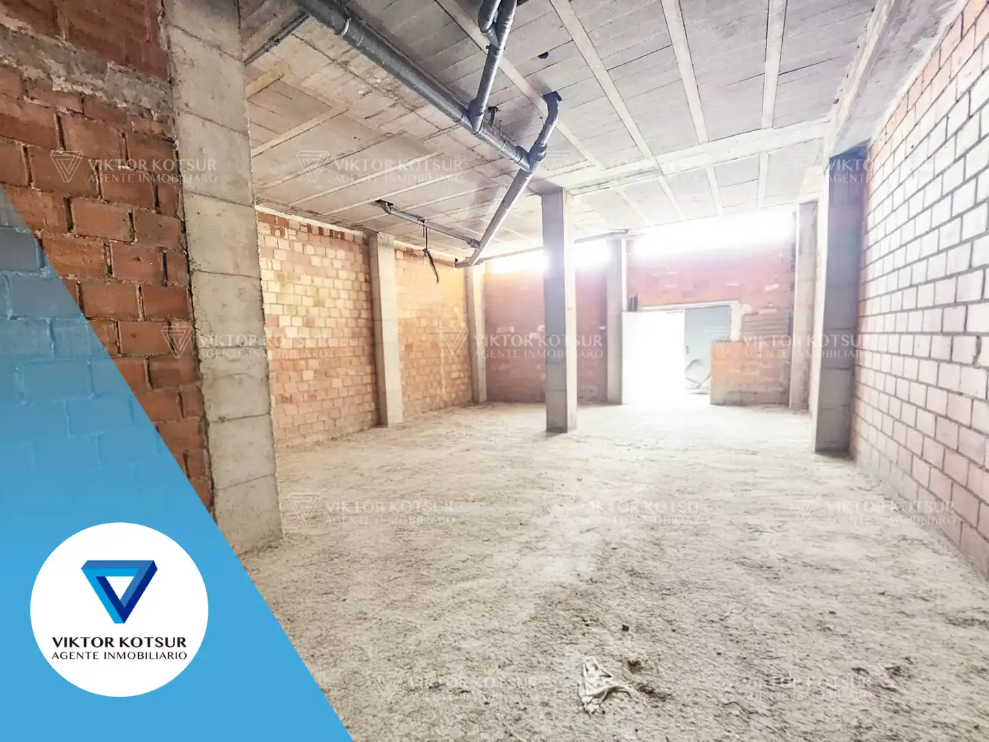 Local comercial en venta en Calle Antonio de Torres