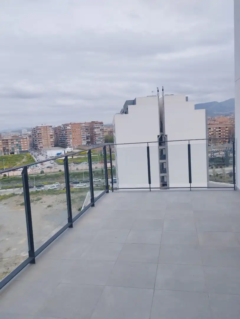 Terrace of Attic for rent in Granada  with Air Conditioner, Heating and Storage room