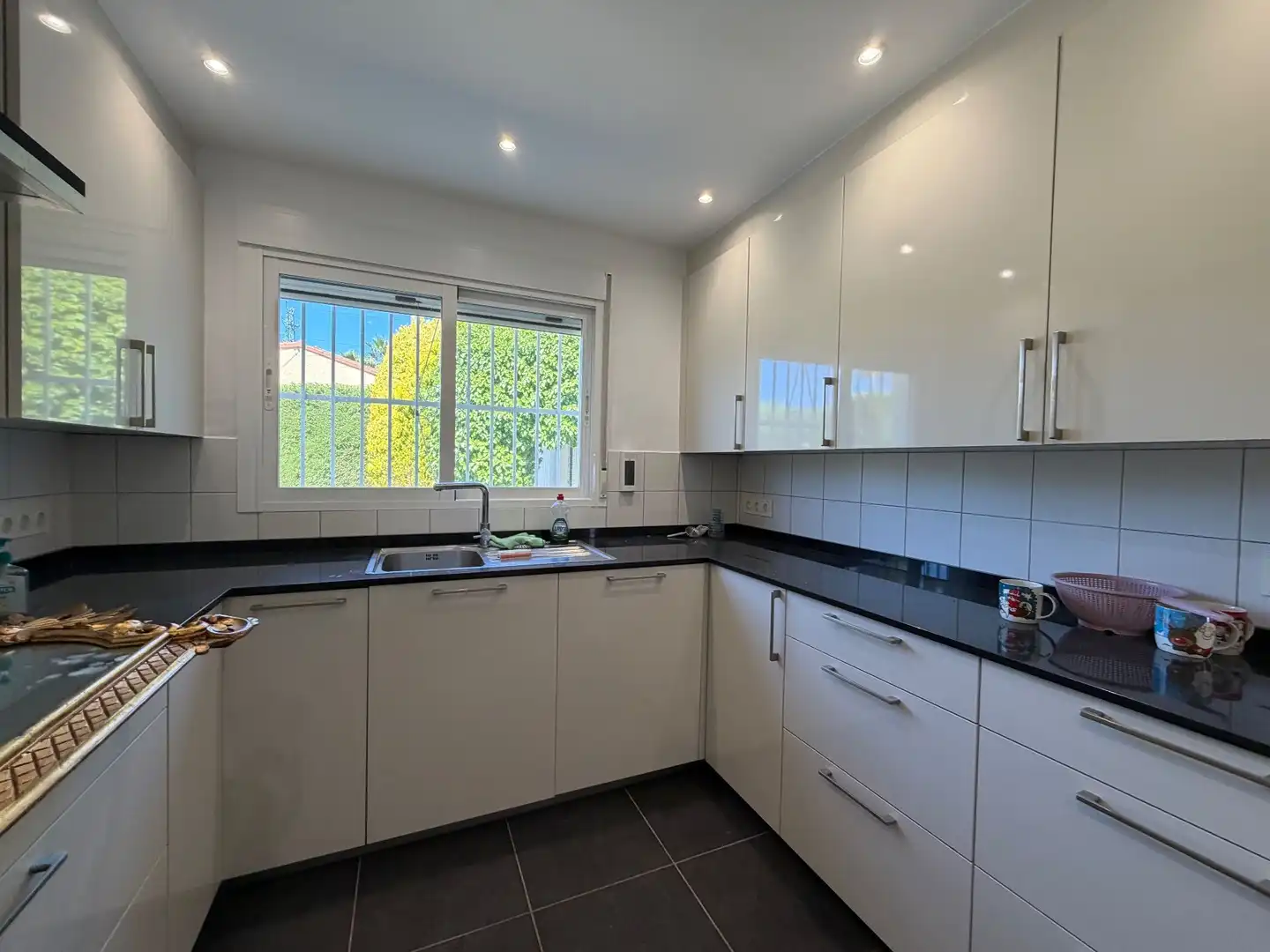 Cocina de Casa o chalet en venta en La Nucia con Aire acondicionado, Calefacción y Jardín privado