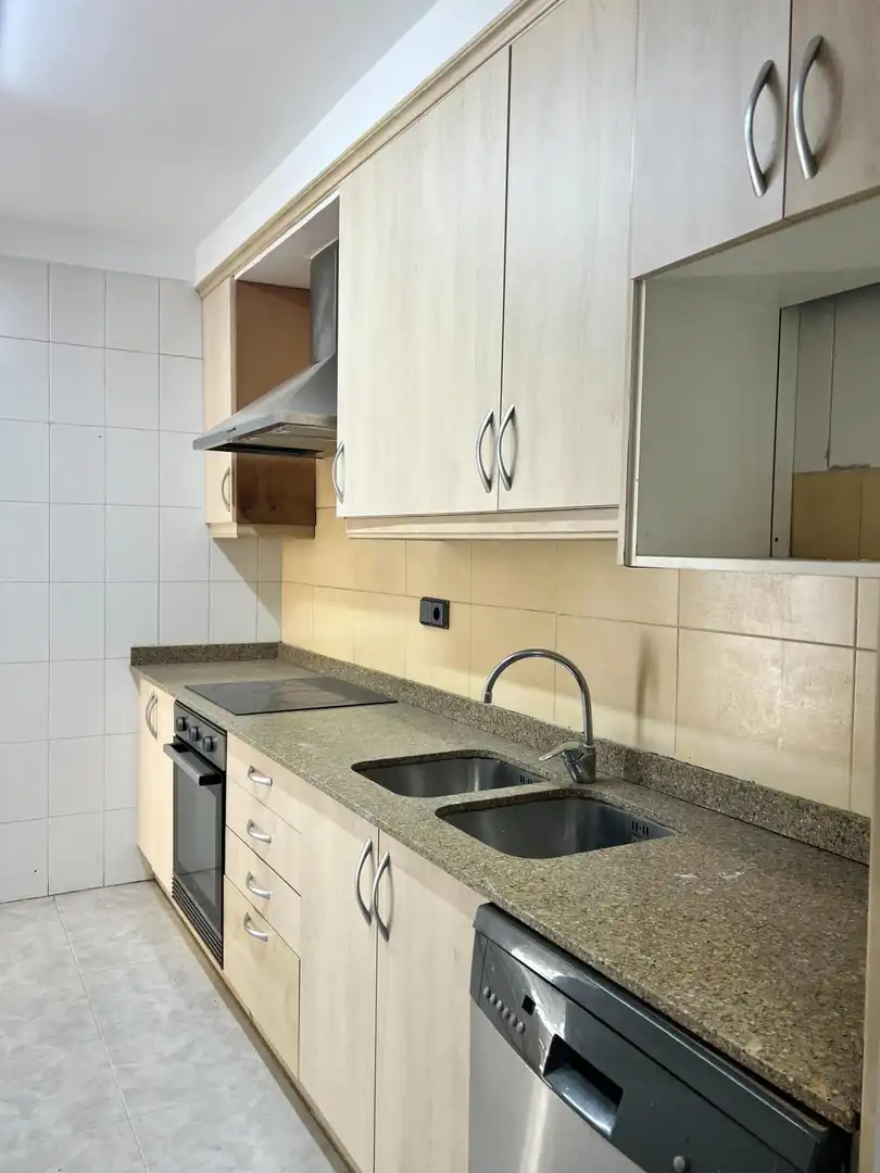 Flat for sale in POMPEU FABRA, Casc Antic - Nou Cambrils
