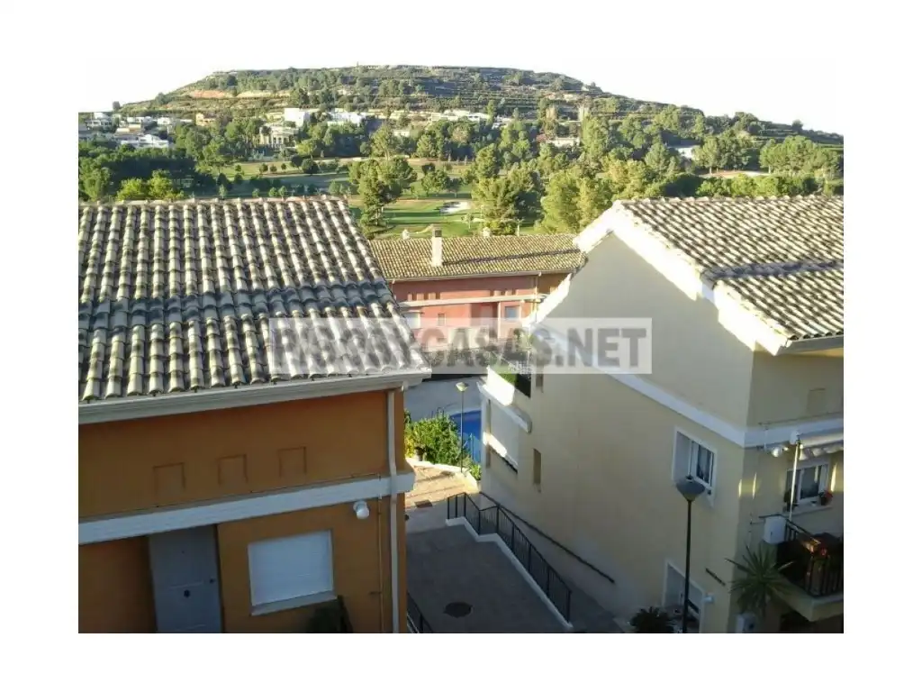 Vista exterior de Casa o chalet en venta en Chiva con Aire acondicionado, Piscina y Balcón
