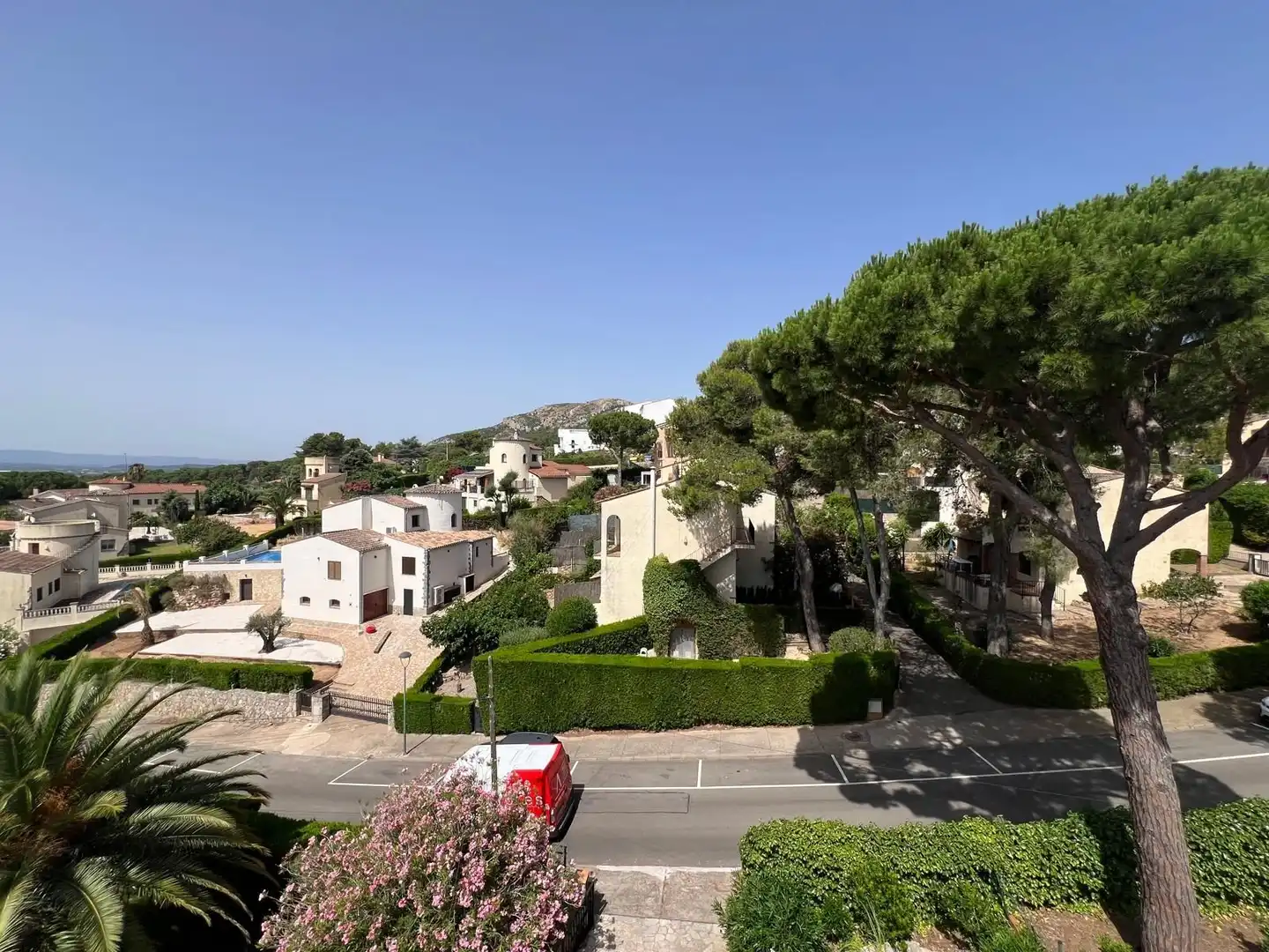 Vista exterior de Casa o xalet en venda en L'Estartit amb Piscina comunitària