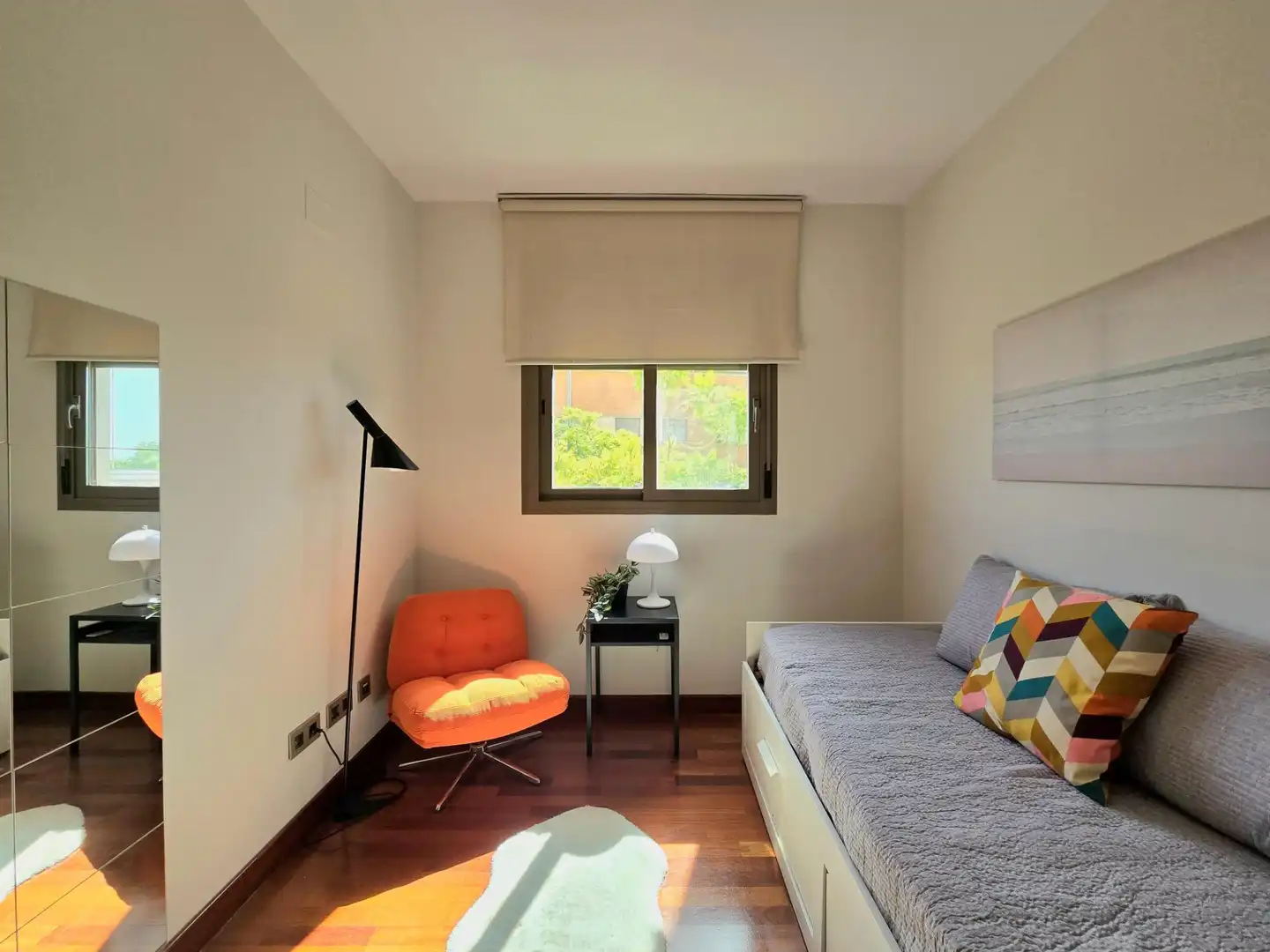 Habitación de Apartamento de alquiler en Torremolinos con Aire acondicionado, Calefacción y Jardín privado