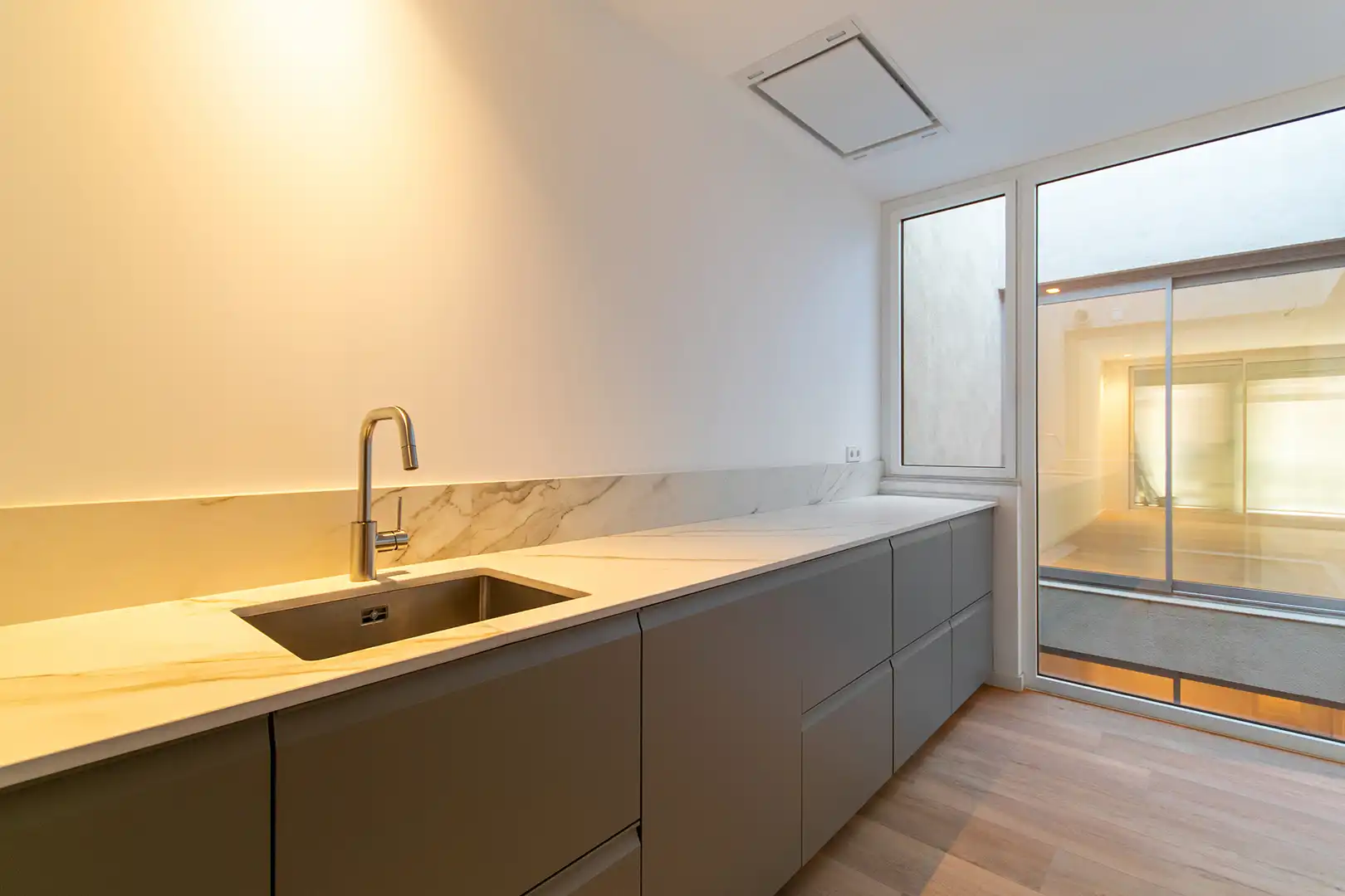 Cocina de Casa o chalet en venta en Badalona con Aire acondicionado, Terraza y Horno
