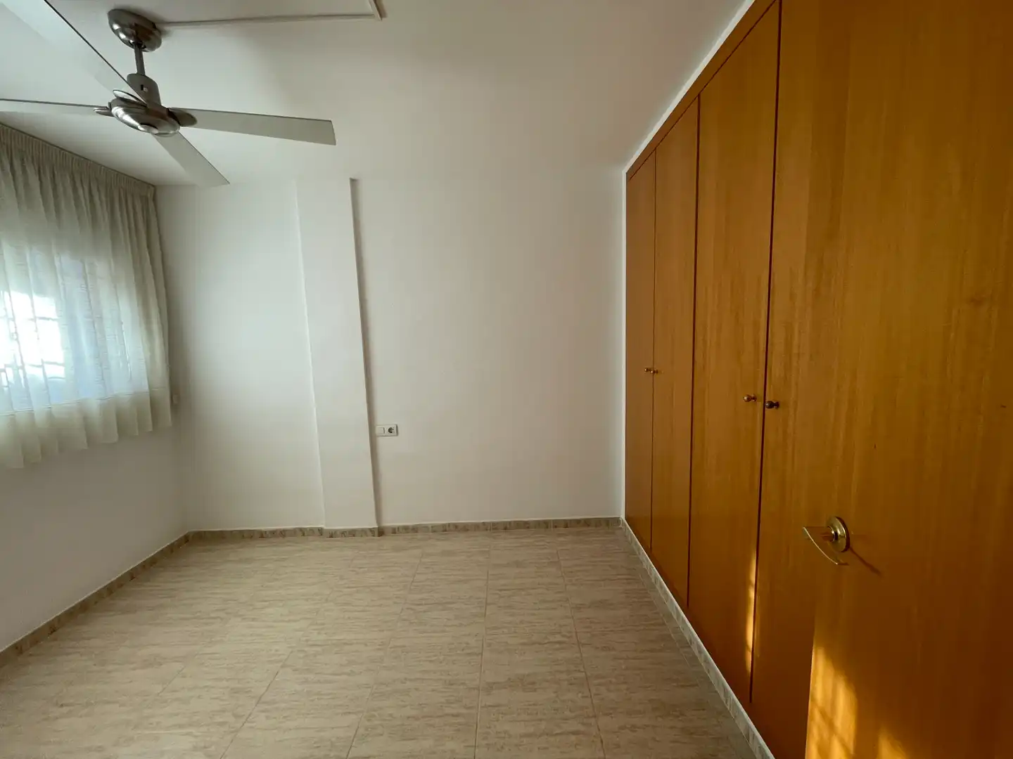 Semi-detached house with terrace for sale in Carrer de Pere Vergés 29, imagen 15