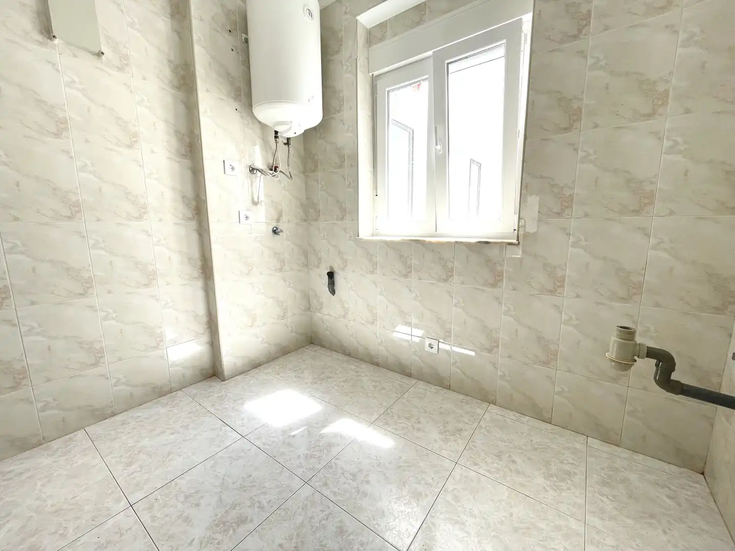 Bathroom of Flat for sale in Salamanca  with Heating and Balcony